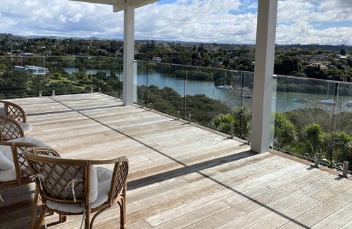 Kerikeri House | A fully equipped house with spectacular views, close to town and Bay of Islands.