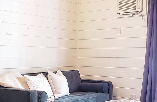 Keystone Cabin | A fully-stocked, 2 bedroom cabin minutes from Rushmore - no cleaning fees