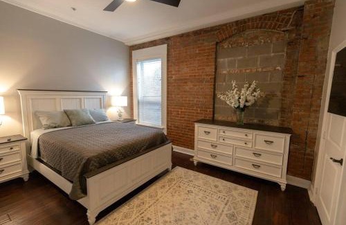 Galveston House | A Gem on the Strand