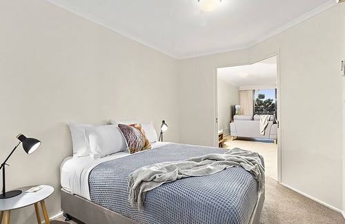 Nambucca Heads Apartment | A genuine lifestyle haven overlooking the beautiful Nambucca River and ocean views.