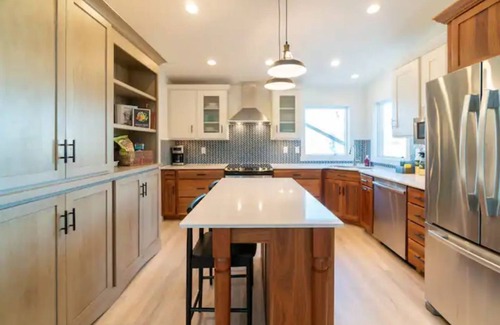 Cedar Falls House | A Gorgeous Riverfront Renovation Minutes From Downtown Cedar Falls