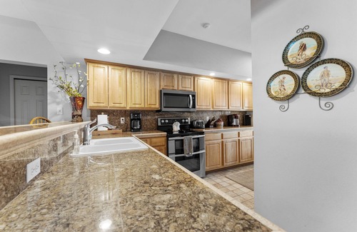 Branson Condo | A grand vacation is guaranteed when you rent this HUGE 4 bedroom condo!
