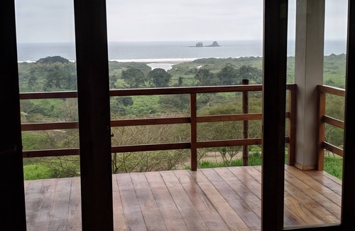 Las Tunas House | A hillside jungle oasis with amazing panoramic views of the Pacific Ocean!
