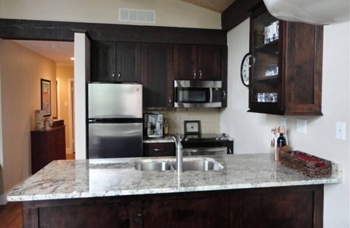 Warrior's Mark Condo | A home away from home! 2b/2b Condo, Great Location & Walk to Town!