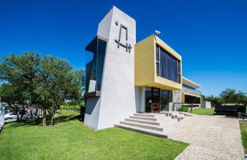 Merlo Hotel | A Hotel Decosuites