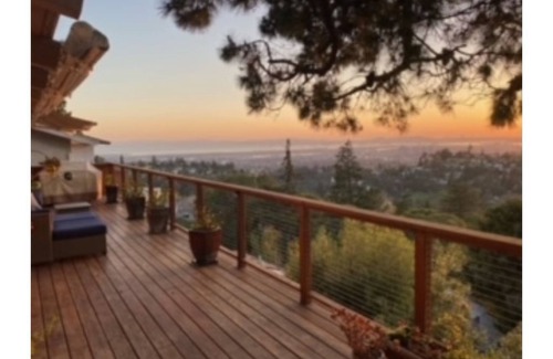 Shepherd Canyon House | A house in the clouds with a million dollar view!