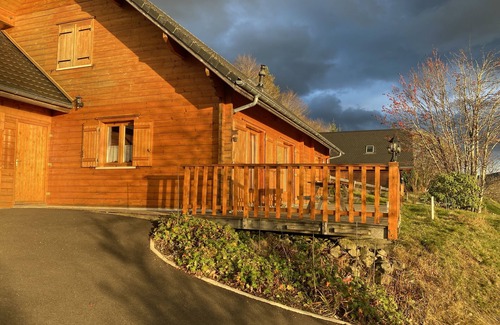 Murat-le-Quaire Ski Chalet | A jewel in a green setting