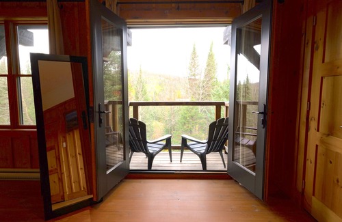 Lac-Superieur Ski Chalet | A large & cozy cabin with private spa and fireplace by Mont Tremblant