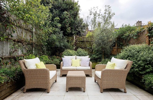 Wandsworth House | A Leafy Retreat, by Veeve