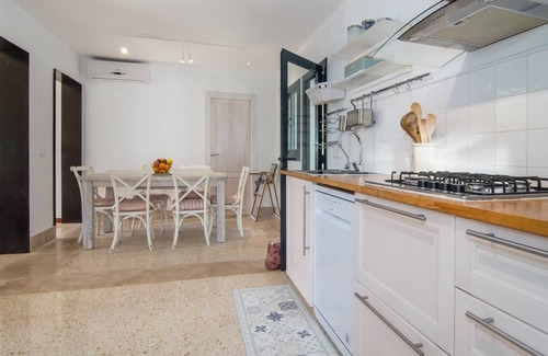Cala Figuera Villa | A lovely ibicenco-style chalet for up to 5 adults and 1 child with pool