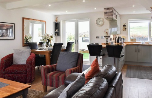 Morfa Bychan Cottage | A lovely welcoming house with all the comforts of home.