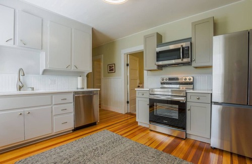 West Mystic Apartment | A Luxurious Retreat in Mystic Ct