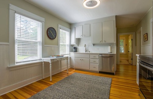 West Mystic Apartment | A Luxurious Retreat in Mystic Ct