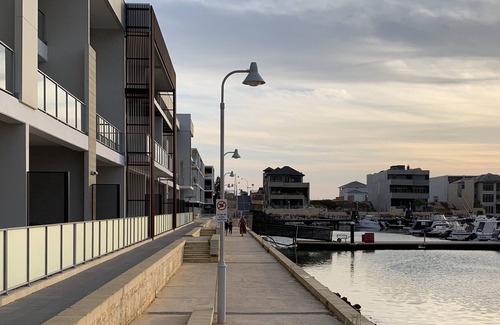 Mindarie Apartment | A luxury beachfront prom retreat