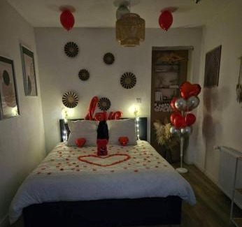 Charleville-Mezieres Apartment | A&M Games and spa