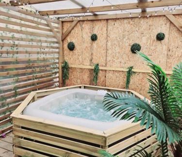Charleville-Mezieres Apartment | A&M Games and spa