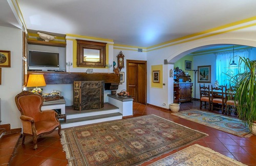 Puliciano House | A magnificent property for you and your whole family.