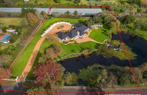 Papakura Villa | A Majestic Slice of Heaven
