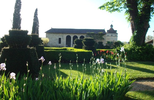 Frechou House | A memorable, romantic experience at the Château du Fréchou and its Gardens