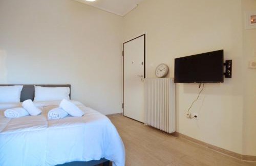 Ano Kipseli Apartment | A minimal retire at Kypseli with an amazing view