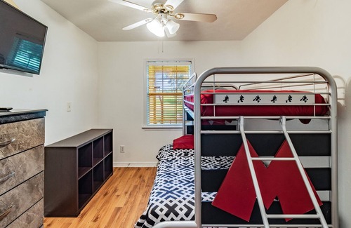 Plant City House | A mix of country & modern flair right off of the interstate
