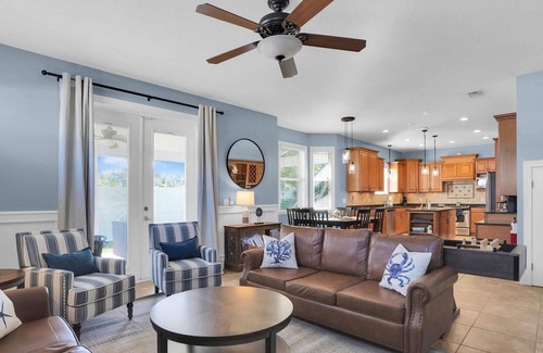 Harbor Hills House | A modern new build home 3K sq. ft. Brand new hot tub, 6 miles from AMI's beaches