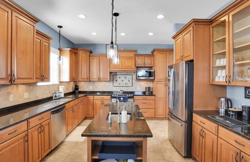 Harbor Hills House | A modern new build home 3K sq. ft. Brand new hot tub, 6 miles from AMI's beaches