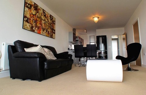 Plymouth Apartment | A modern serviced apartment and self-catering holiday accommodation