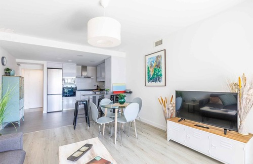 Caleta de Velez Apartment | A&N Alexia situado junto a la playa y al campo de Golf