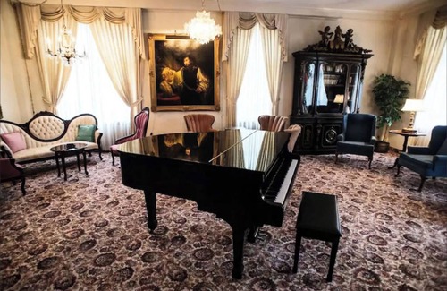 Edina Apartment | A New Kind of Philanthropy