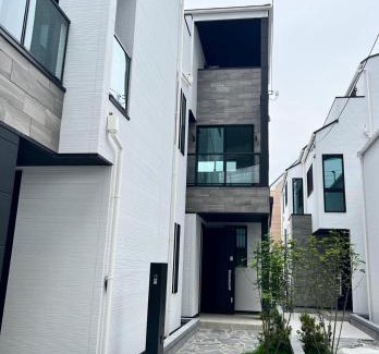Higashiyotsugi Villa | A newly built house a 4 minute walk from the station, Free parking & Let's enjoy the night view together!