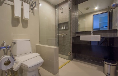 Wichit Hotel | A Nice clean superior king or twin room