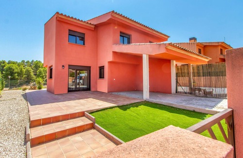 Caravaca de la Cruz House | A nice terraced house in Caravaca de la Cruz awaited you.