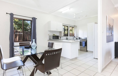 Nightcliff House | A Night in Nightcliff