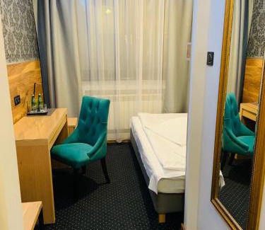 Mikoow Hotel | A&P Motel