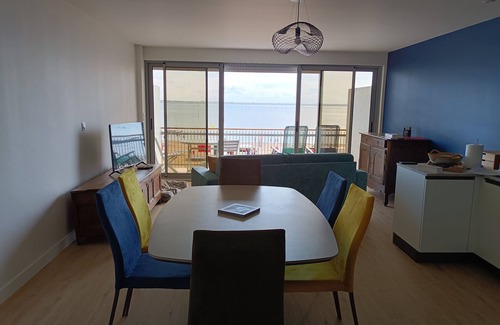 La Baule-Escoublac Apartment | A panoramic view of Nau beach and the sea, refurbished and warm.
