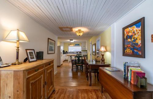 Panorama Estates House | A Parkway Cabin