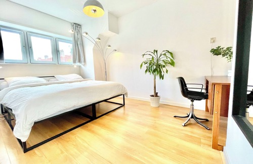 Scheldebuurt Bed & Breakfast | A peaceful haven in the bustling city of Amsterdam