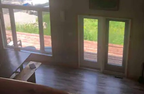 Wasagaming House | A Peaceful, Luxury Clear Lake Getaway