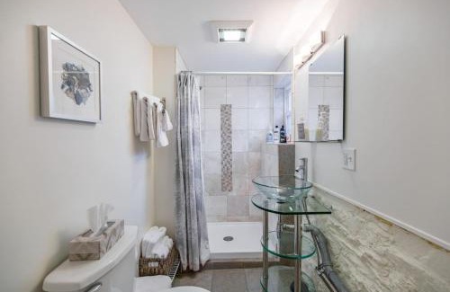 Munjoy Hill House | A Peaceful Oasis on Munjoy Hill - 4br2ba House & Parking