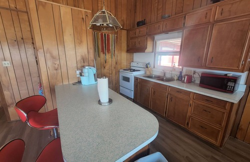 Graham House | A peaceful, quiet retreat in Elm Creek Cove