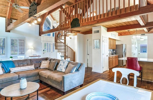 Odessa House | A perfect Lake House get away
