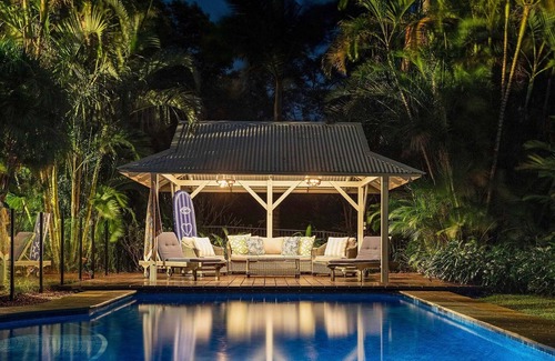 Federal House | A PERFECT STAY - Bougainvillea House