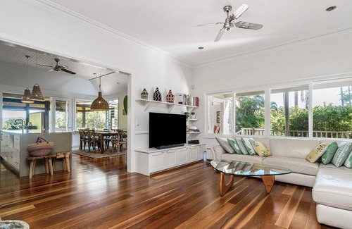 Federal House | A PERFECT STAY - Bougainvillea House