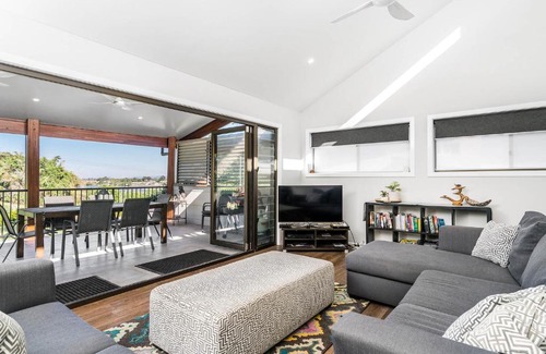 East Ballina Villa | A PERFECT STAY - River Links