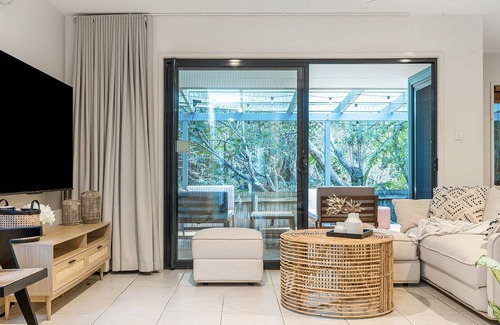 Suffolk Park House | A PERFECT STAY - Tallow Creek House