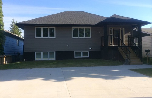 Saskatoon House | A place for families to gather.