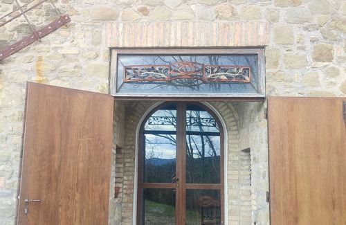Deruta Villa | A place for the muse, unusually close to nature, but luxurious and well connected.