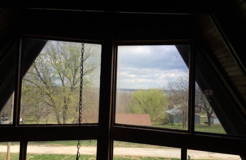 Umber View Heights House | A place to get away from the stress of life