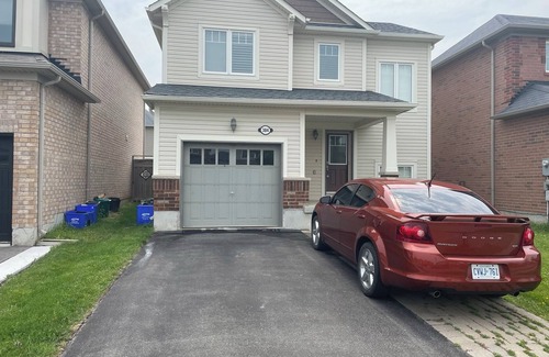 Halton Regional Municipality House | A Private Basement Studio Unit with King bed